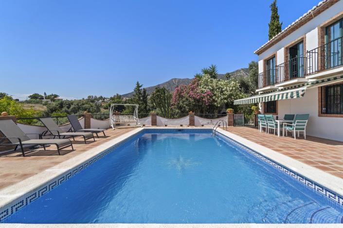 Image No.4-5 Bed Villa / Detached for sale