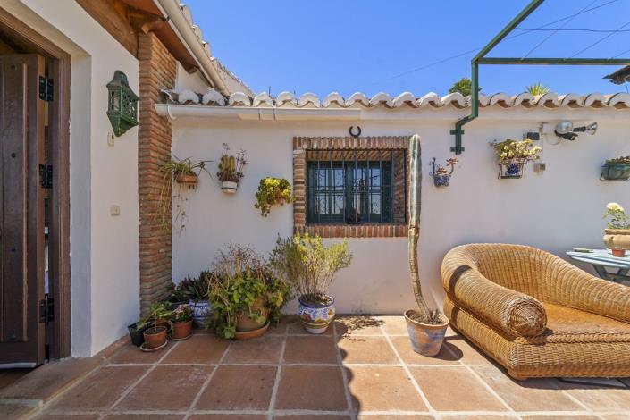 Image No.5-5 Bed Villa / Detached for sale