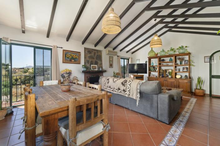 Image No.10-5 Bed Villa / Detached for sale