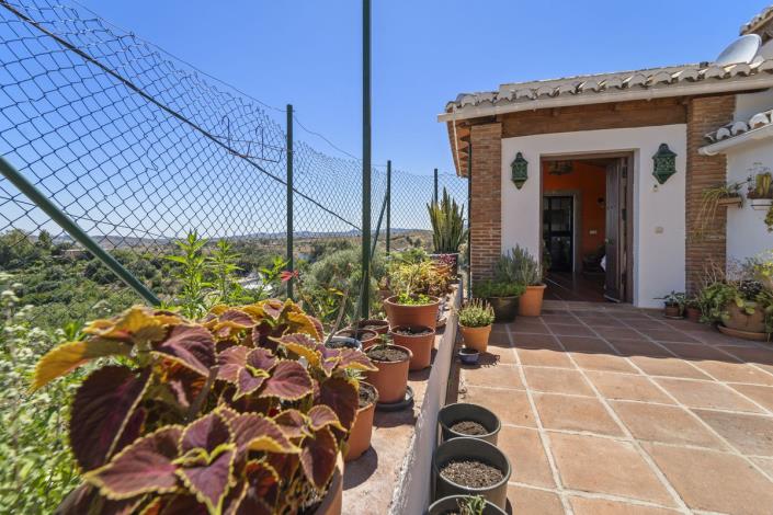 Image No.40-5 Bed Villa / Detached for sale