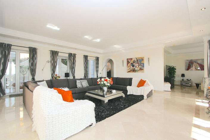 Image No.6-5 Bed Villa / Detached for sale