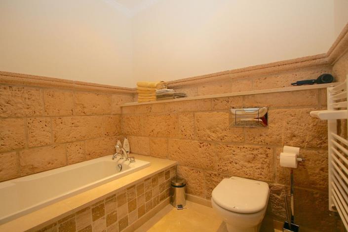 Image No.26-5 Bed Villa / Detached for sale