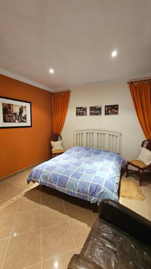 Image No.28-5 Bed Villa / Detached for sale