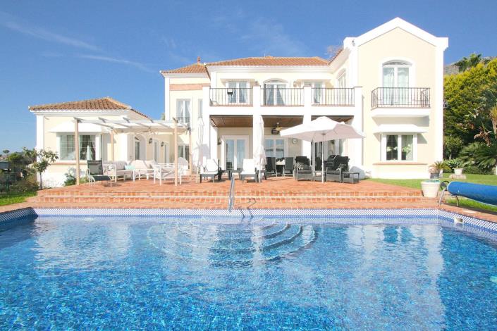 Image No.35-5 Bed Villa / Detached for sale