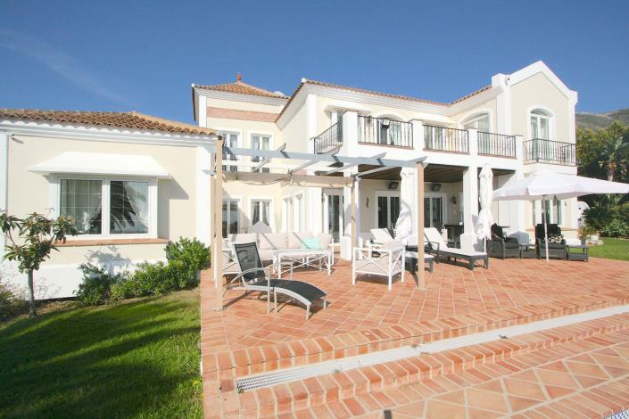 Image No.43-5 Bed Villa / Detached for sale