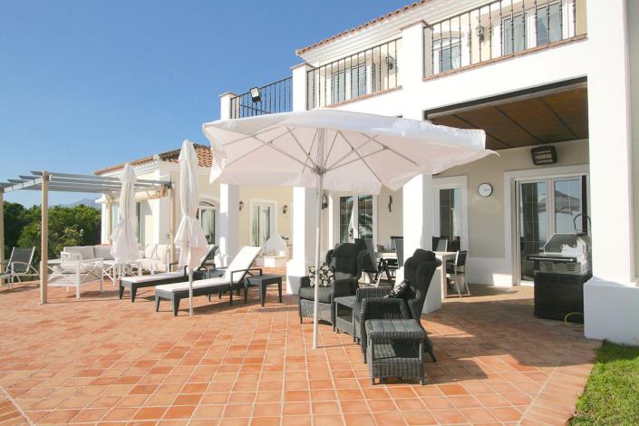 Image No.44-5 Bed Villa / Detached for sale