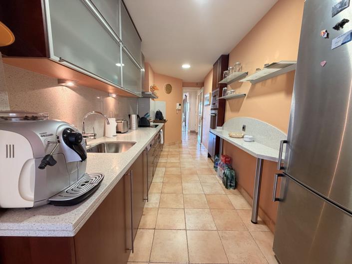 Image No.8-2 Bed Apartment for sale