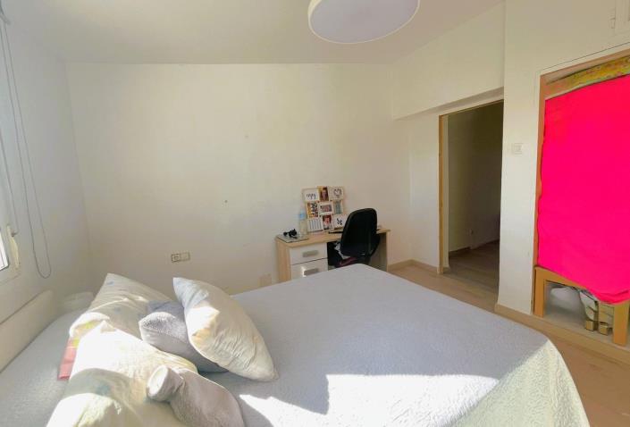 Image No.8-3 Bed Semi-Detached for sale