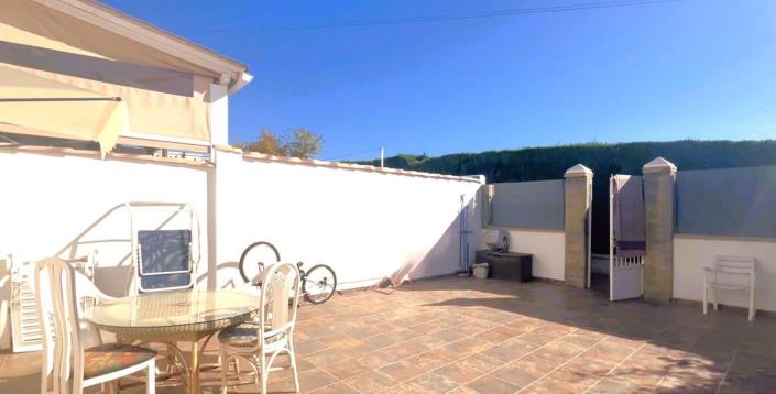 Image No.12-3 Bed Semi-Detached for sale