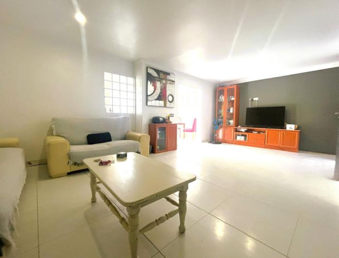 Image No.14-3 Bed Semi-Detached for sale