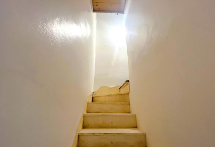 Image No.18-3 Bed Semi-Detached for sale