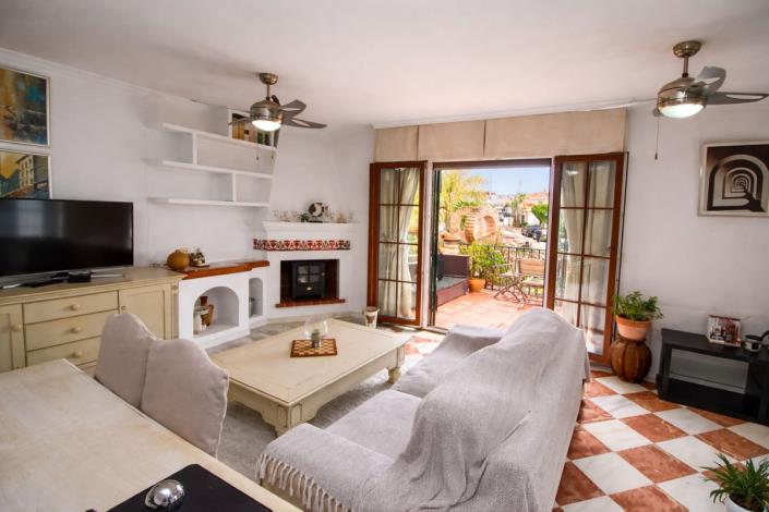 Image No.3-2 Bed Townhouse for sale