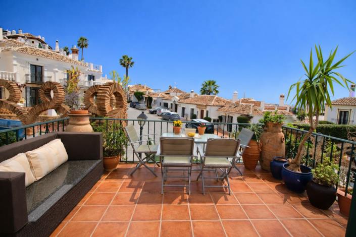 Image No.4-2 Bed Townhouse for sale