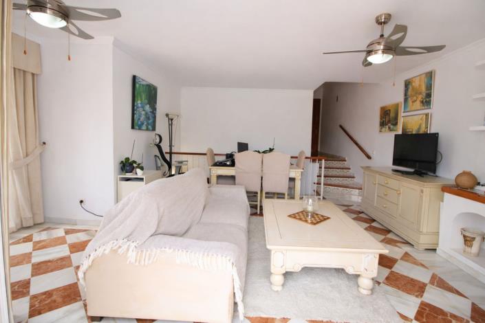 Image No.8-2 Bed Townhouse for sale