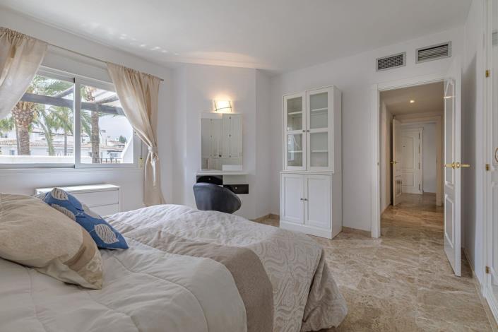 Image No.10-3 Bed Duplex for sale