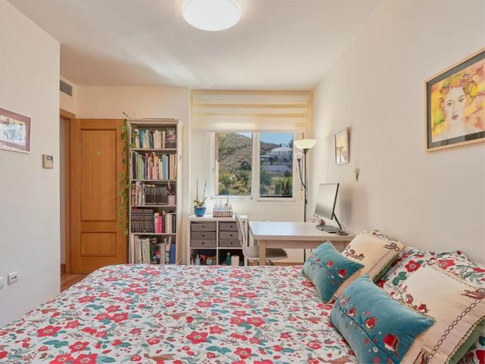 Image No.19-3 Bed Townhouse for sale