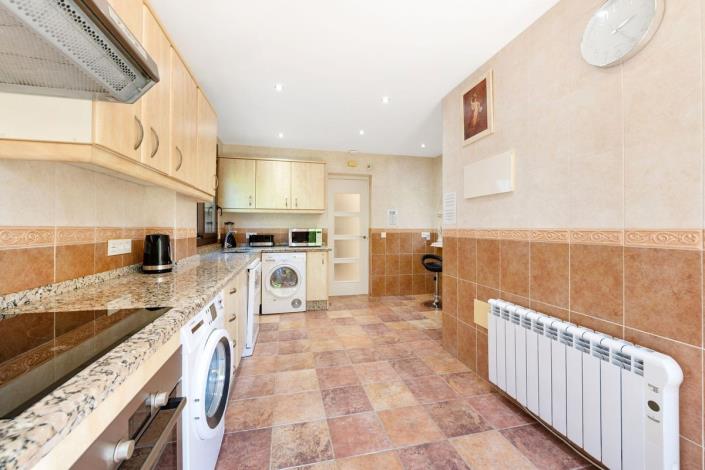 Image No.6-5 Bed Villa / Detached for sale