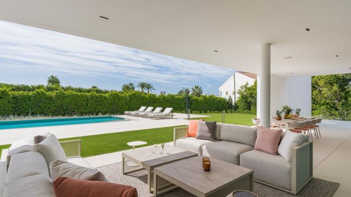 Image No.2-5 Bed Villa / Detached for sale