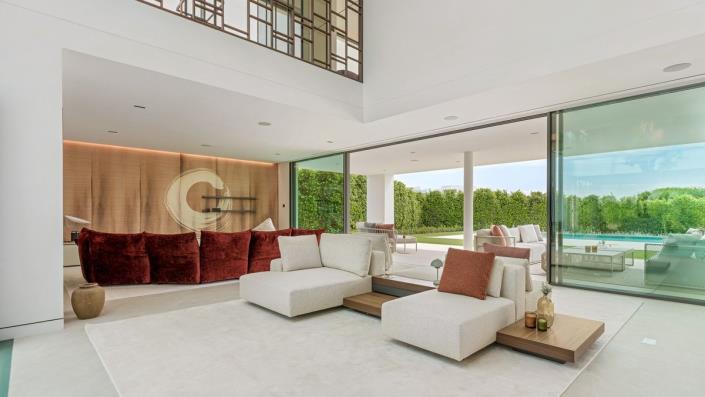 Image No.4-5 Bed Villa / Detached for sale