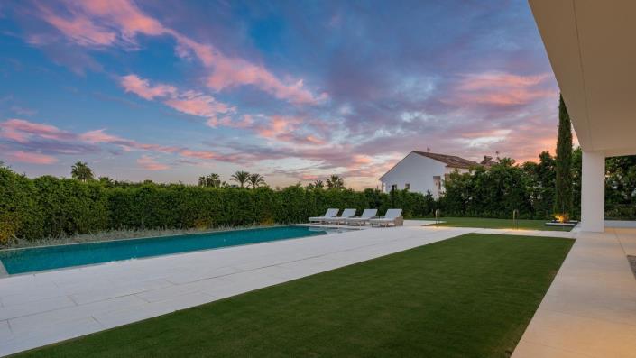 Image No.13-5 Bed Villa / Detached for sale
