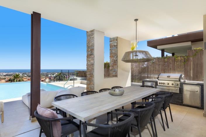 Image No.3-5 Bed Villa / Detached for sale