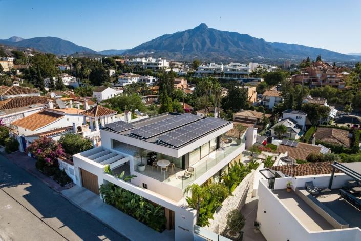 Image No.20-5 Bed Villa / Detached for sale