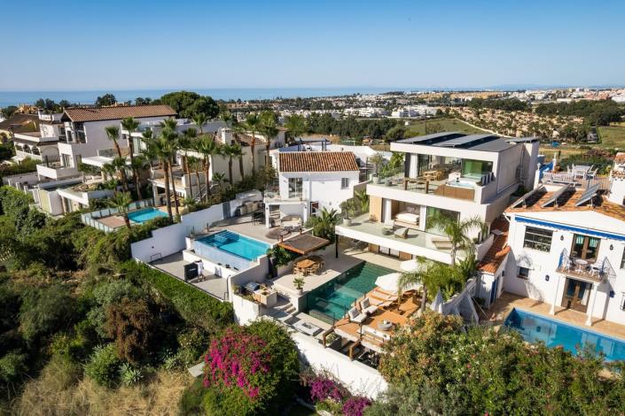 Image No.21-5 Bed Villa / Detached for sale
