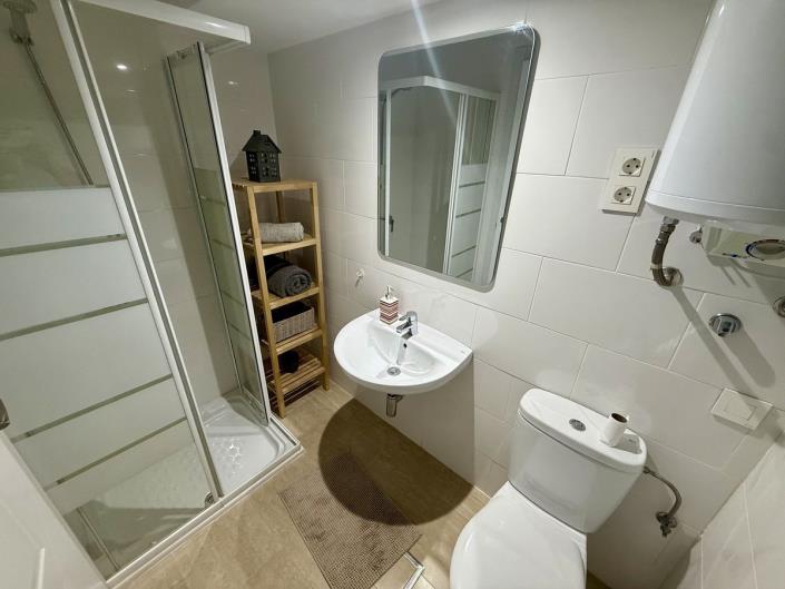 Image No.9-5 Bed Townhouse for sale