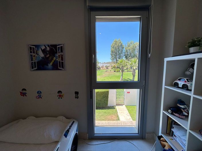 Image No.21-3 Bed Apartment for sale