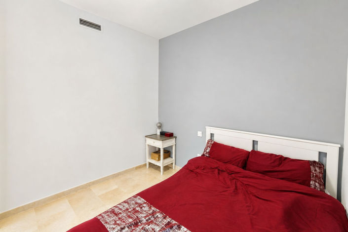 Image No.35-3 Bed Apartment for sale