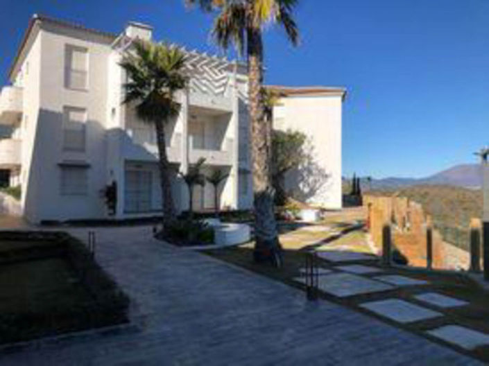 Image No.45-3 Bed Apartment for sale
