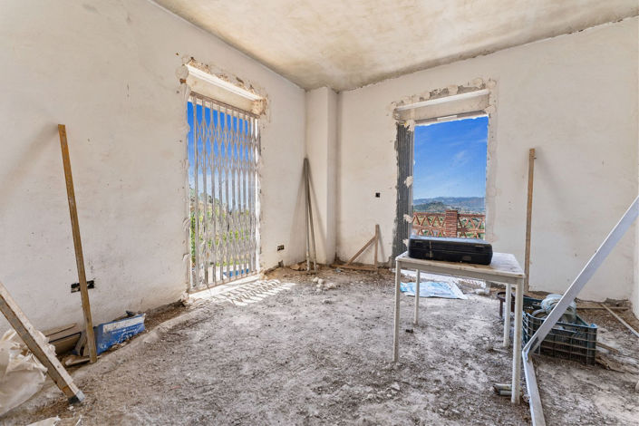 Image No.45-4 Bed Villa for sale