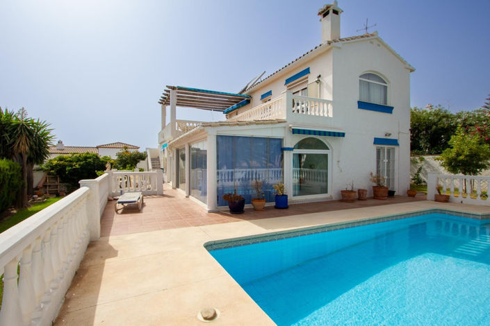 Image No.40-5 Bed Villa for sale