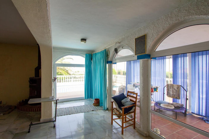 Image No.8-5 Bed Villa for sale