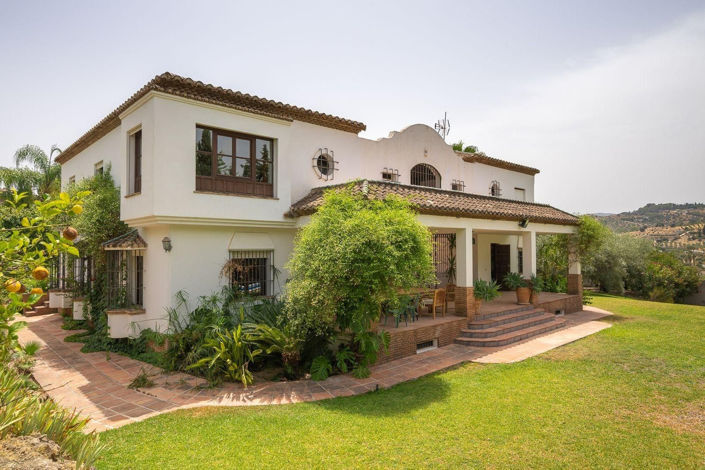 Image No.42-6 Bed Villa for sale