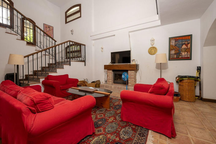Image No.7-6 Bed Villa for sale