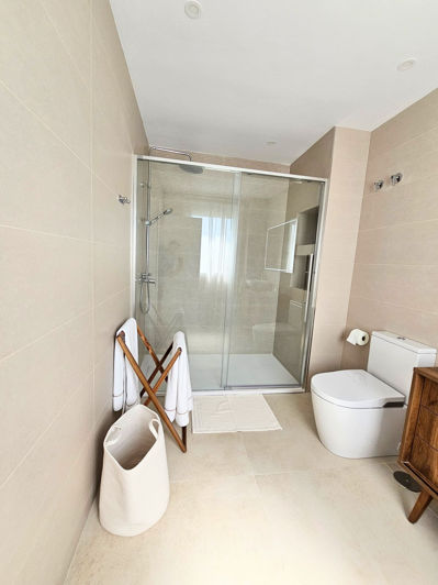 Image No.15-5 Bed Villa for sale