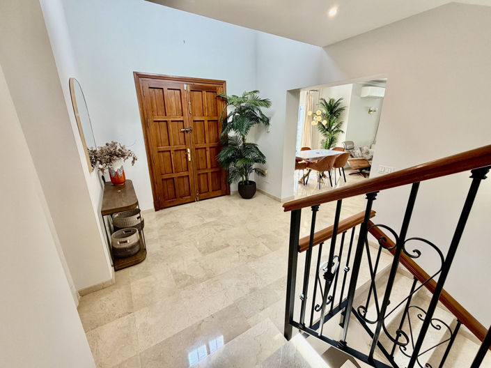 Image No.14-4 Bed Villa for sale