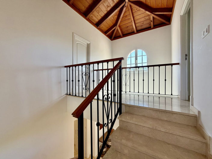 Image No.34-4 Bed Villa for sale
