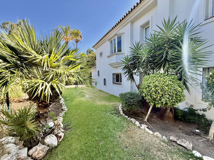 Image No.37-4 Bed Villa for sale