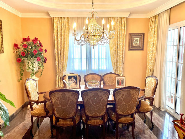 Image No.6-4 Bed Villa for sale