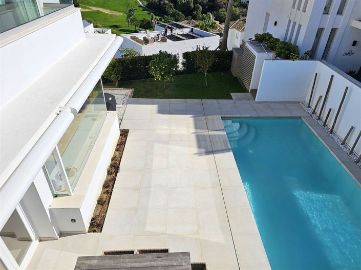 Image No.44-5 Bed Villa for sale
