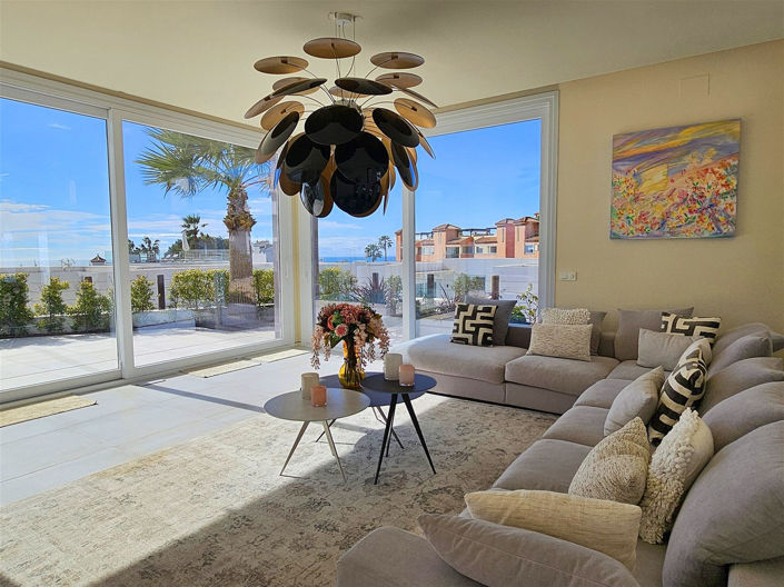 Image No.5-5 Bed Villa for sale