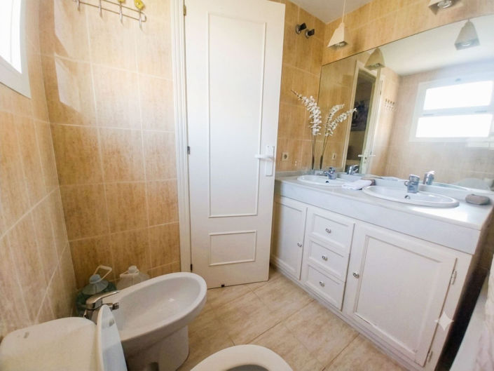 Image No.17-1 Bed Apartment for sale