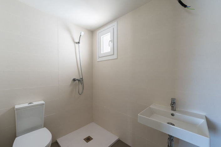 Image No.14-2 Bed Apartment for sale