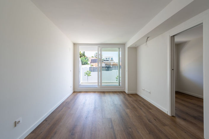 Image No.8-2 Bed Apartment for sale