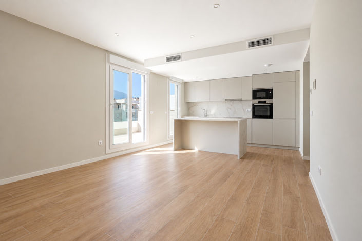 Image No.37-4 Bed Apartment for sale