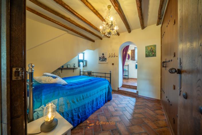 Image No.12-4 Bed Village House for sale