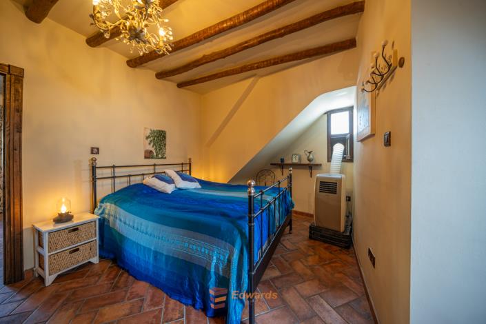 Image No.13-4 Bed Village House for sale