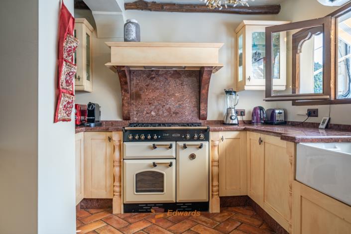 Image No.35-4 Bed Village House for sale